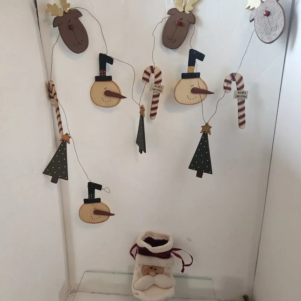 Vintage wood and wire Christmas Garland 5ft long
